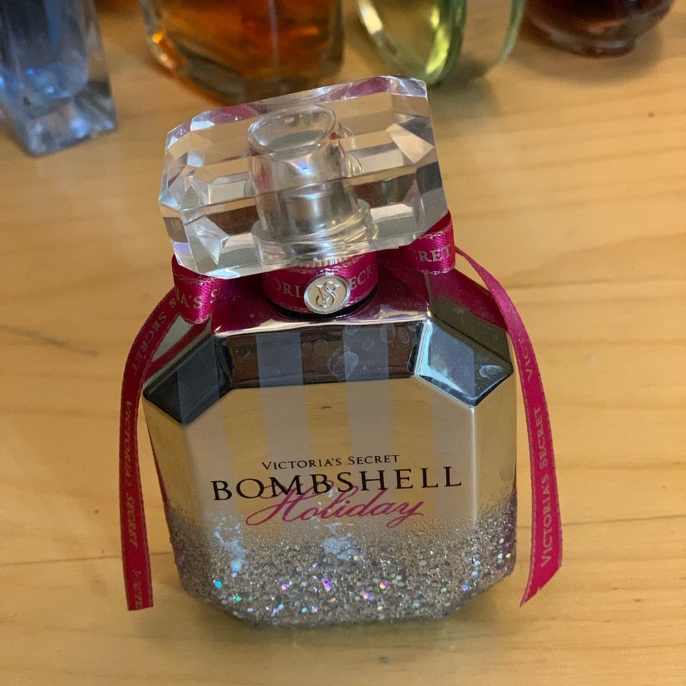 SOLD Bombshell perfume *Holiday Edition*